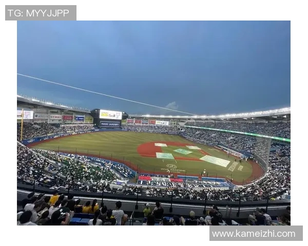 汽车足球明星卡贴热潮来袭尽享球场激情与驾驶乐趣的完美结合